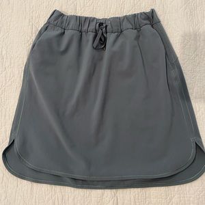 Lululemon on the Fly skirt